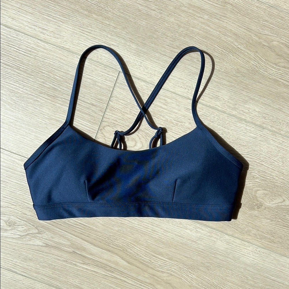 ALO Yoga Airlift Intrigue Bra Navy